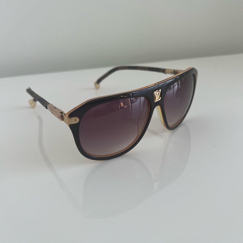 Louis Vuitton Black and Gold Aviator Sunglasses